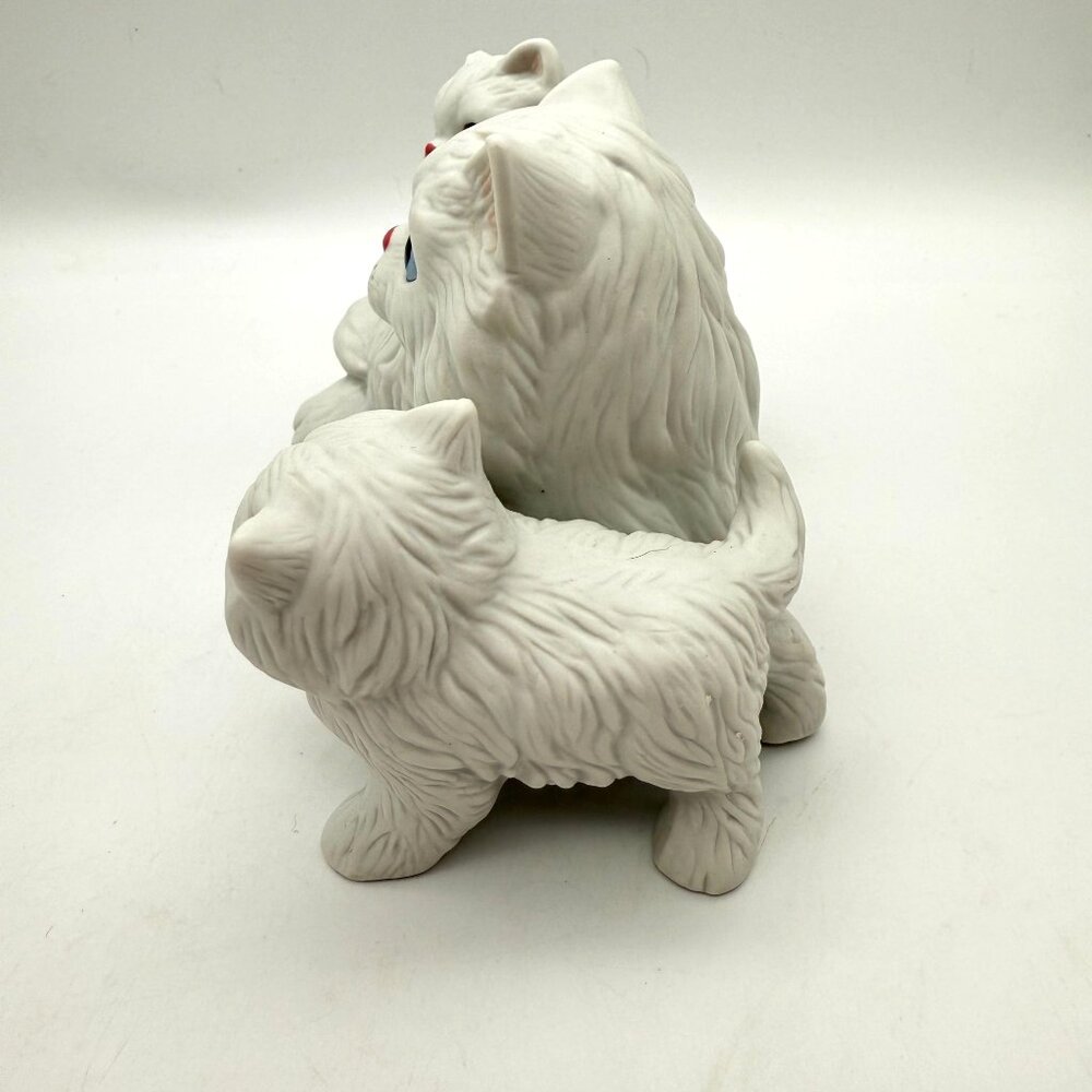 Homco White Persian Cat & Kittens Trio Ceramic Figurine Blue Eyes Taiwan Vintage - Picture 3 of 14